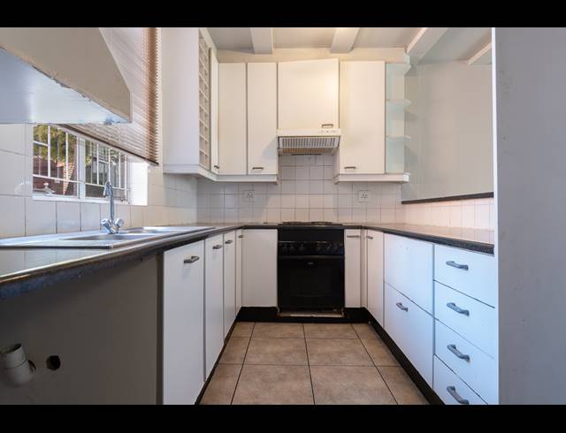 2 BEDROOM DUPLEX SOLD IN THE HILL